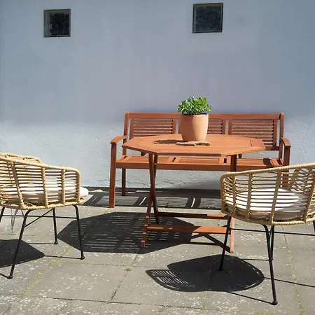 Apartment Kleines Ferienhäuschen Im Garten *