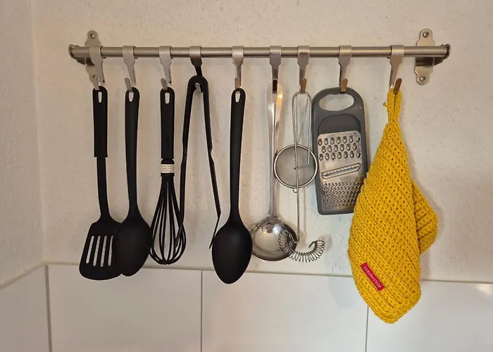 Kleines Ferienhaeuschen Im Garten